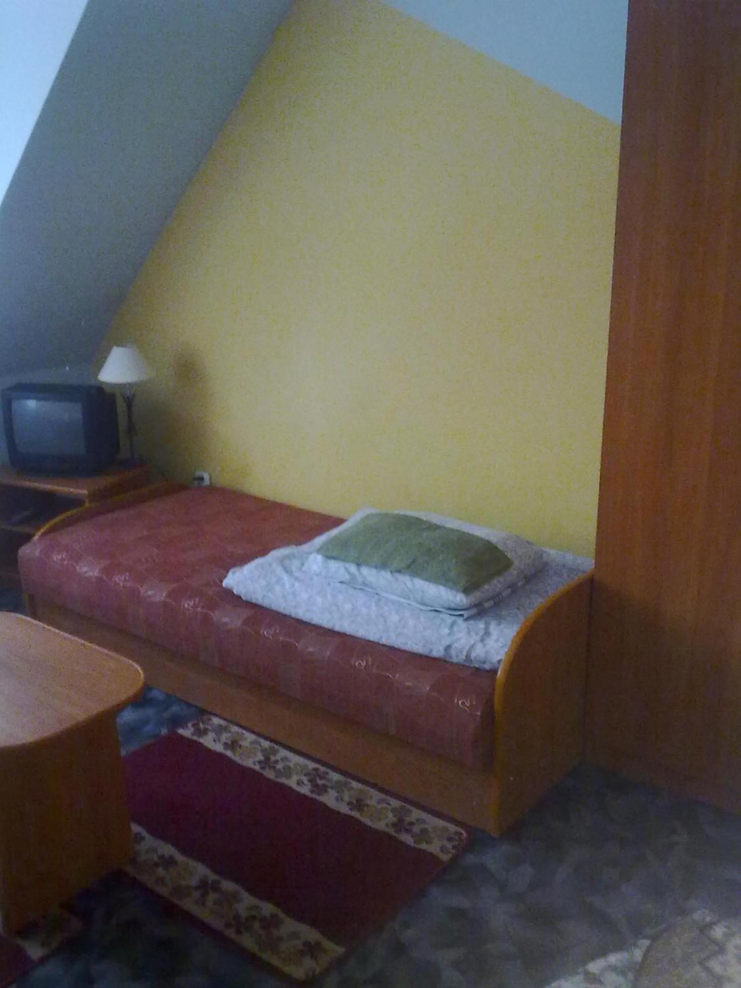 Apartamenty, Pokoje, Noclegi Pracownicze " Skarpa" Вилкасы Экстерьер фото