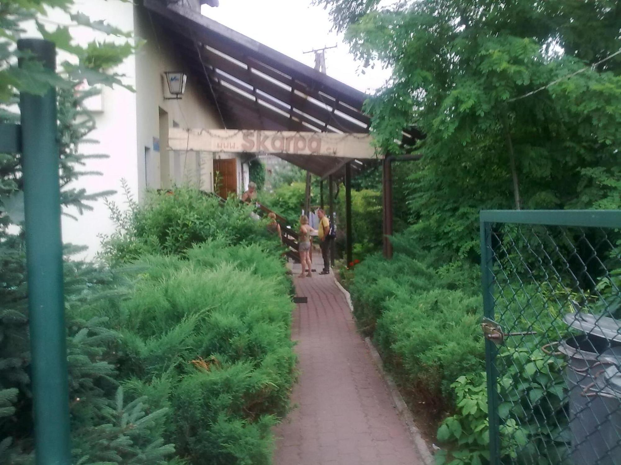Apartamenty, Pokoje, Noclegi Pracownicze " Skarpa" Вилкасы Экстерьер фото