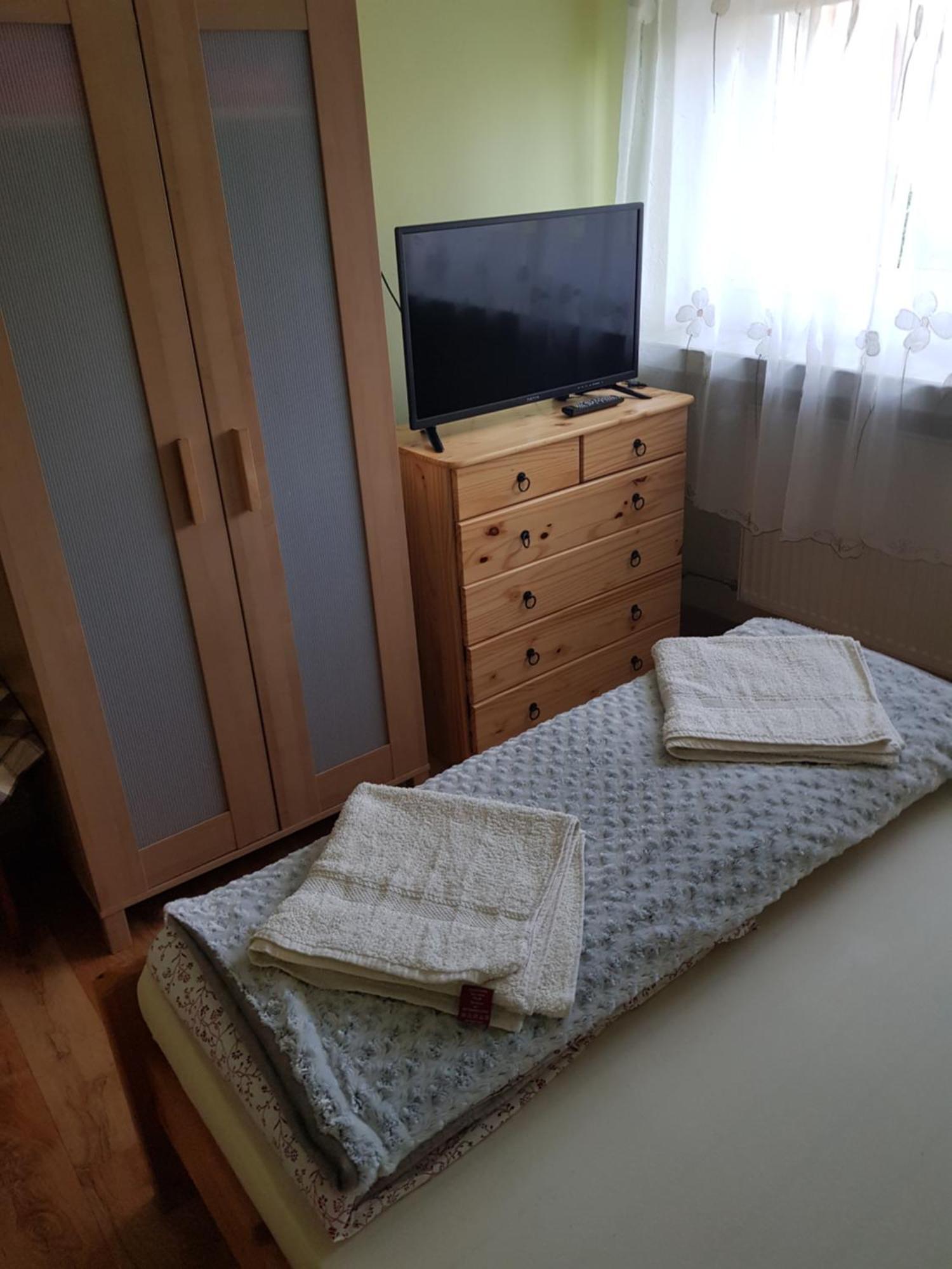 Apartamenty, Pokoje, Noclegi Pracownicze " Skarpa" Вилкасы Экстерьер фото
